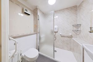 SHOWER ROOM- click for photo gallery